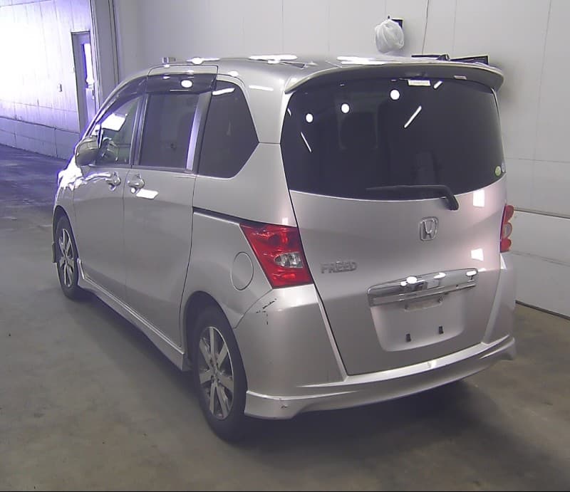 HONDA FREED 2010 3 thumbnail 4