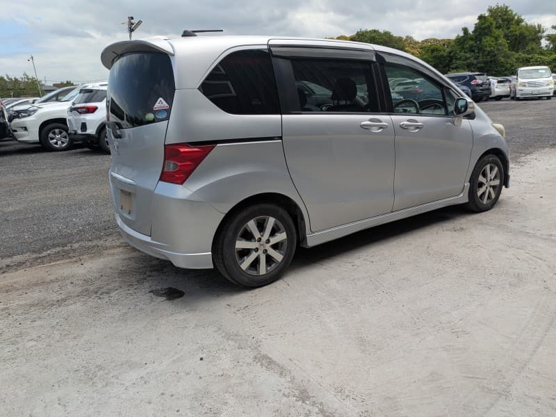 HONDA FREED 2010 4 thumbnail 4