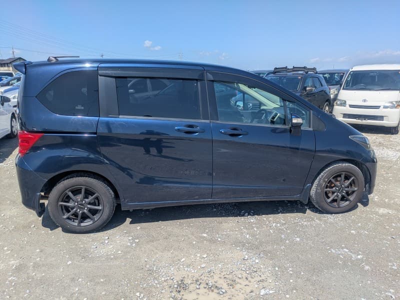 HONDA FREED 2010 6 thumbnail 8