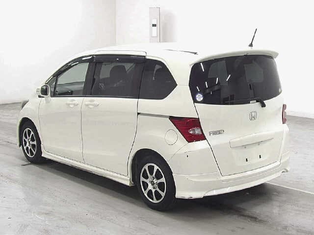 HONDA FREED 2010 9 thumbnail 4