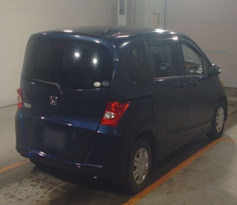 HONDA FREED 2010 10 thumbnail 3