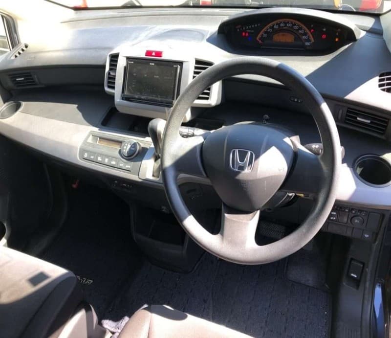 HONDA FREED 2010 10 thumbnail 6