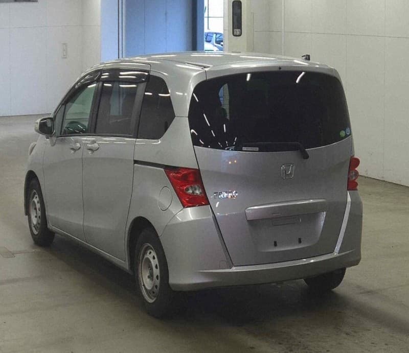 HONDA FREED 2011 5 thumbnail 4