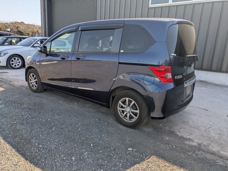 HONDA FREED 2011 7 thumbnail 6