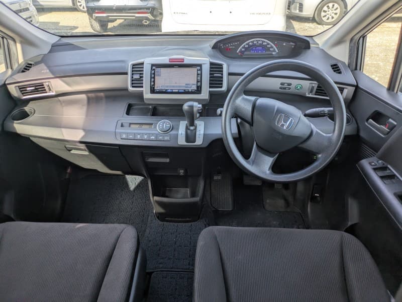 HONDA FREED 2011 7 thumbnail 40