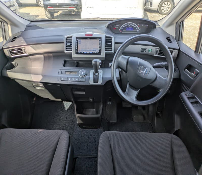 HONDA FREED 2011 7 thumbnail 14