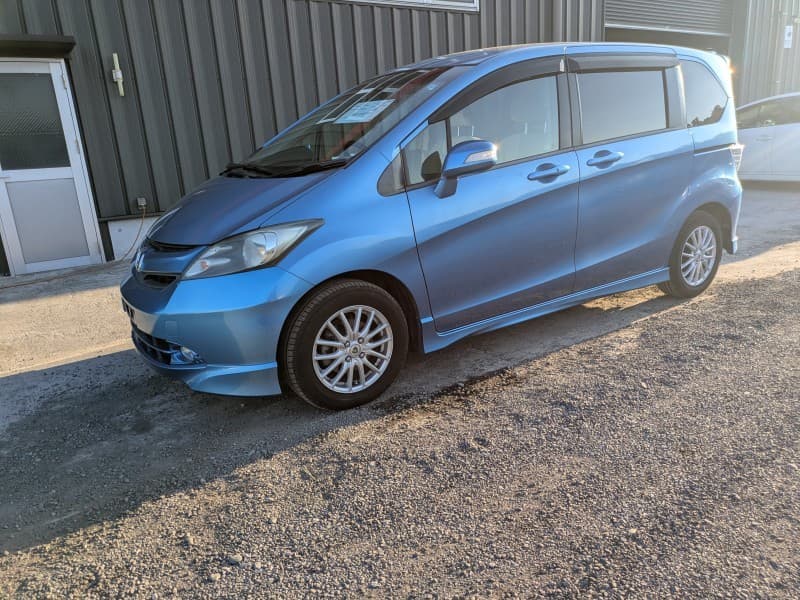 HONDA FREED 2011 9 thumbnail 2