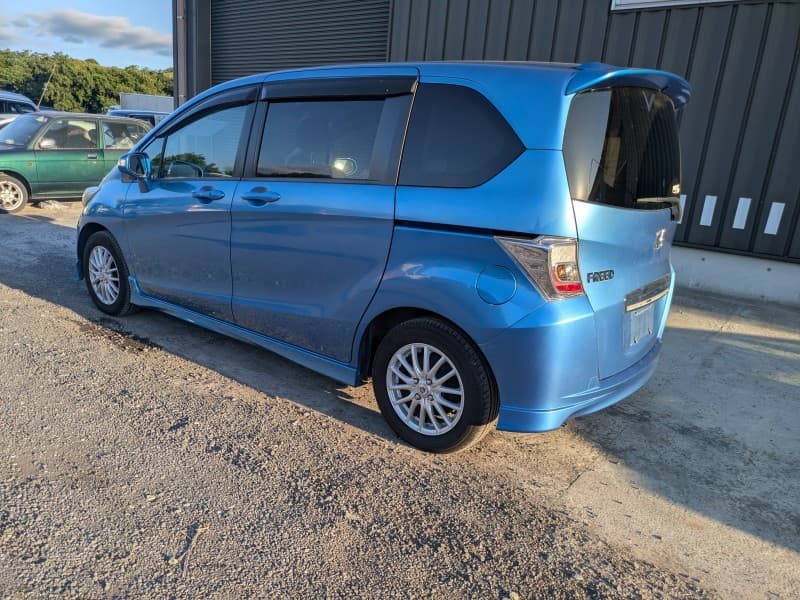 HONDA FREED 2011 9 thumbnail 3