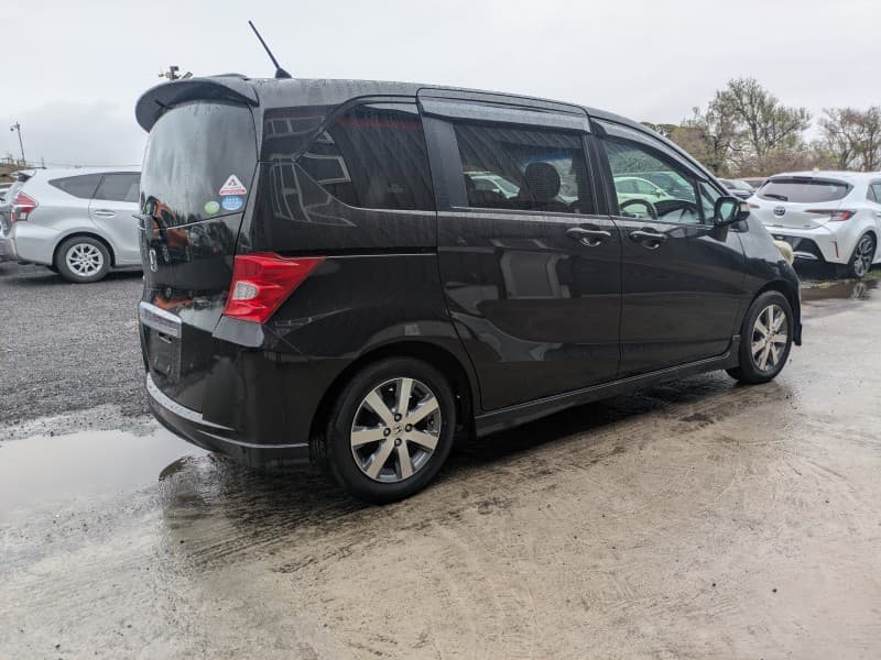 HONDA FREED 2011 10 thumbnail 7