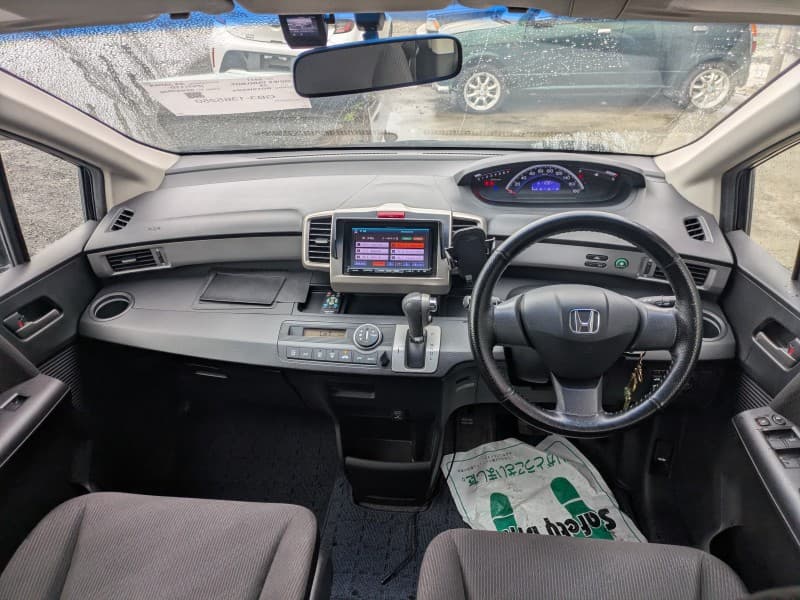 HONDA FREED 2011 10 thumbnail 8