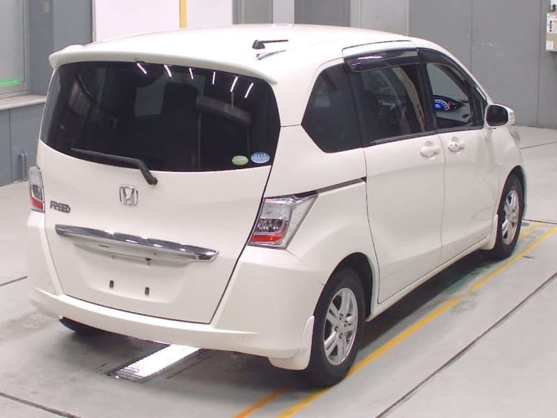 HONDA FREED 2012 3 thumbnail 3