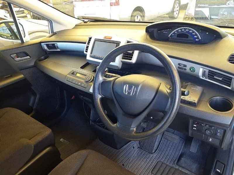 HONDA FREED 2012 3 thumbnail 7