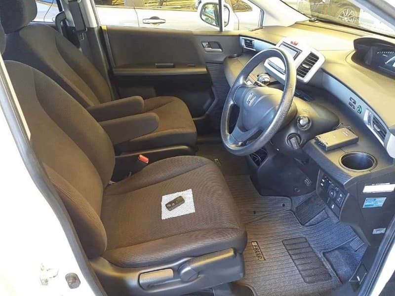 HONDA FREED 2012 3 thumbnail 8