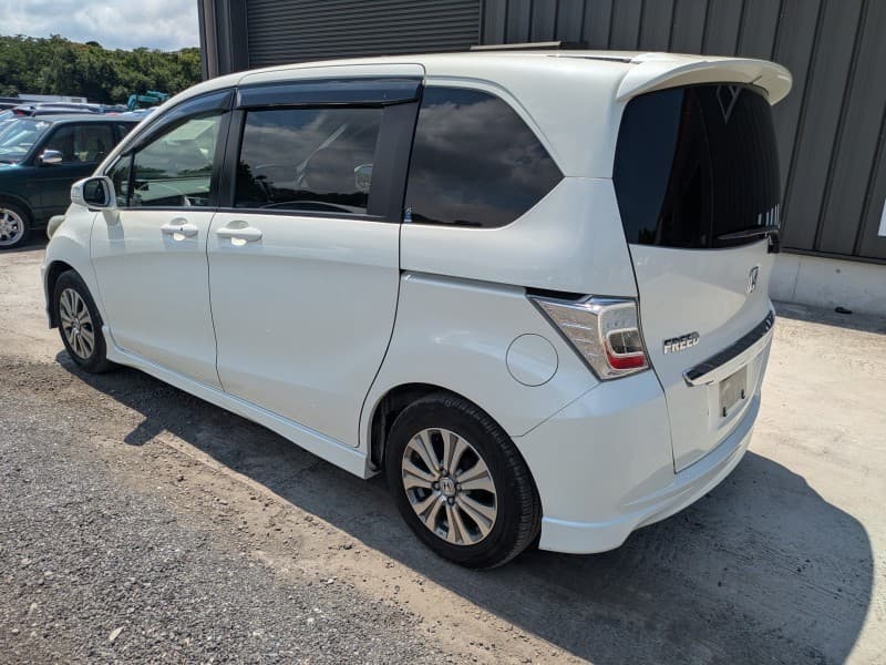 HONDA FREED 2012 4 thumbnail 3