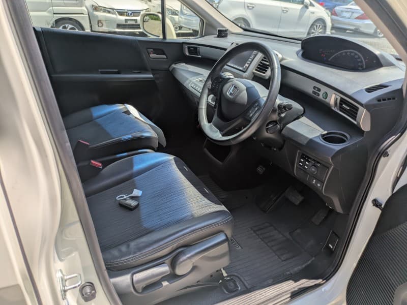HONDA FREED 2012 4 thumbnail 6