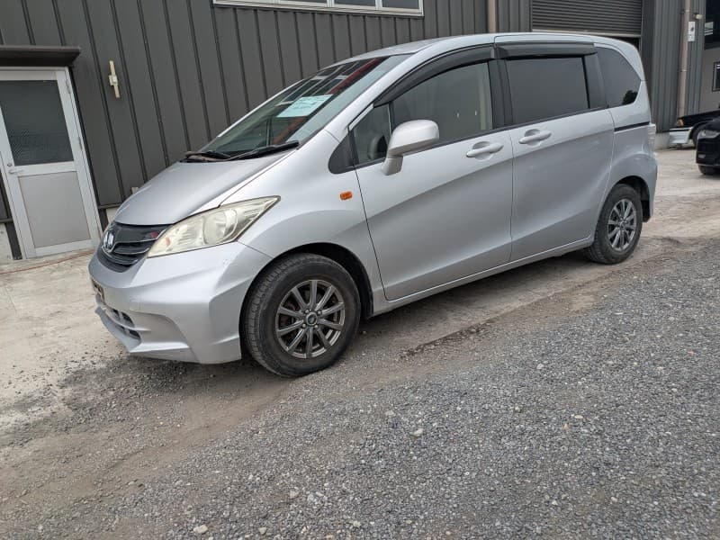HONDA FREED 2013 8 thumbnail 2