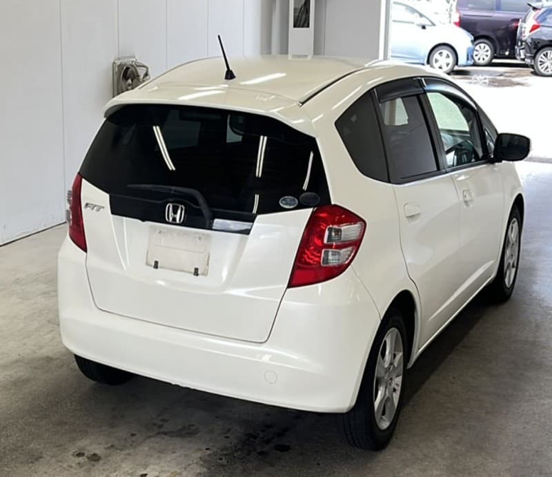 HONDA FIT 2010 7 thumbnail 3