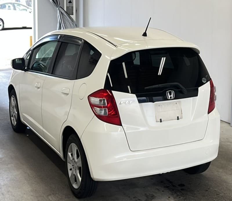 HONDA FIT 2010 7 thumbnail 4