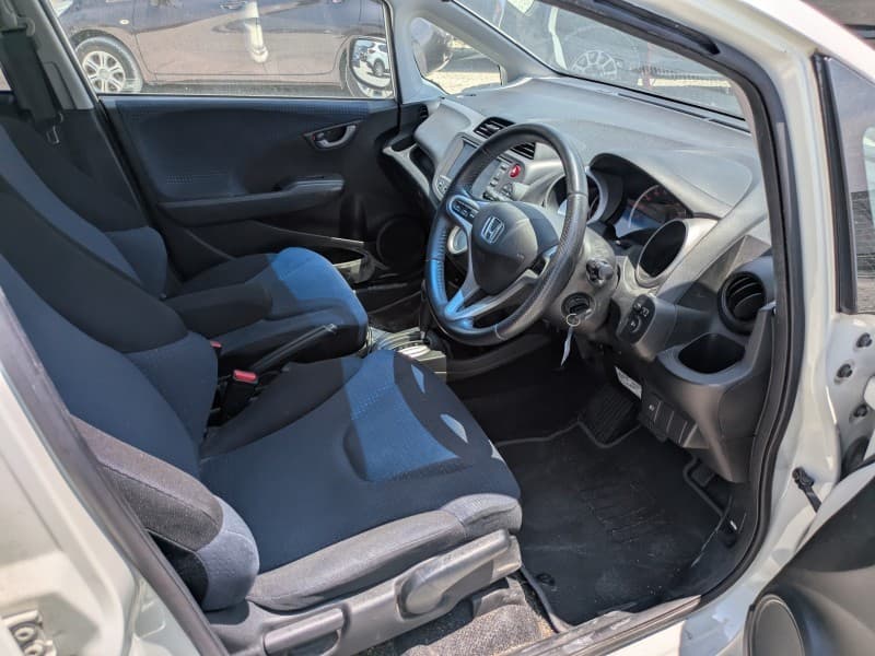 HONDA FIT 2010 7 thumbnail 8