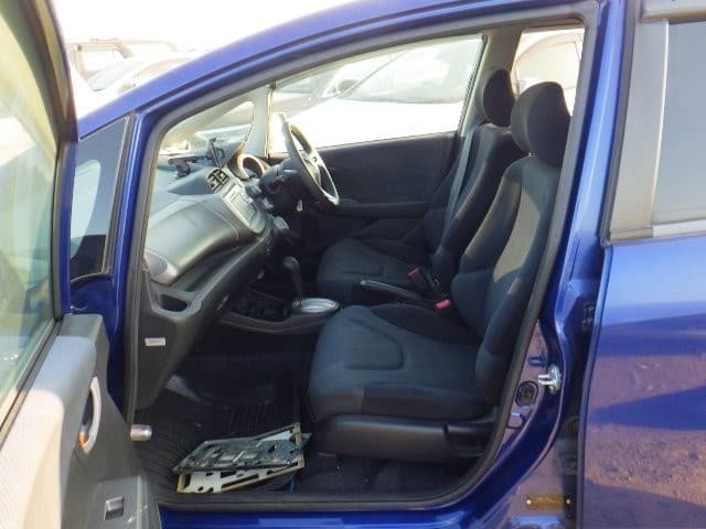 HONDA FIT 2010 8 thumbnail 12