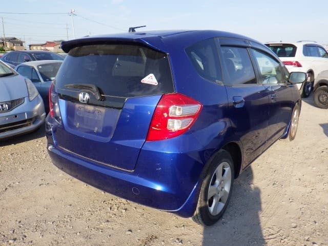 HONDA FIT 2010 8 thumbnail 3