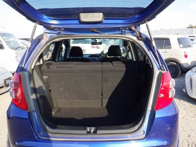 HONDA FIT 2010 8 thumbnail 5