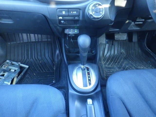 HONDA FIT 2010 8 thumbnail 8