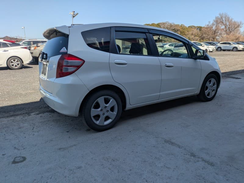 HONDA FIT 2010 12 thumbnail 7