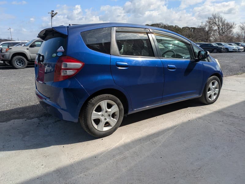 HONDA FIT 2010 9 thumbnail 7