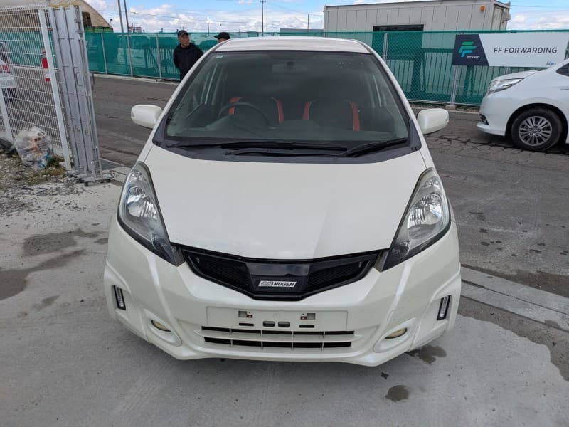 HONDA FIT 2011 3 thumbnail 2