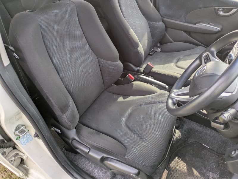 HONDA FIT 2011 12 thumbnail 17