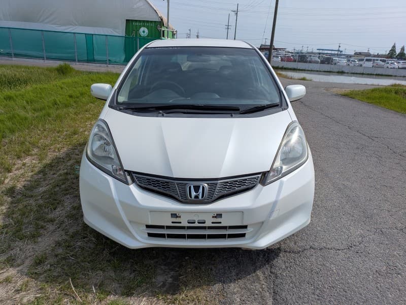 HONDA FIT 2011 12 thumbnail 2