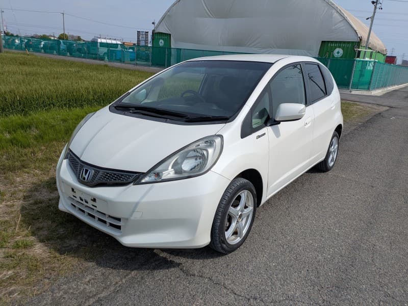 HONDA FIT 2011 12 thumbnail 3