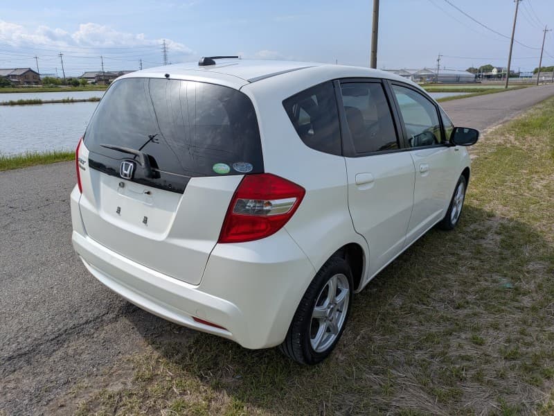 HONDA FIT 2011 12 thumbnail 4