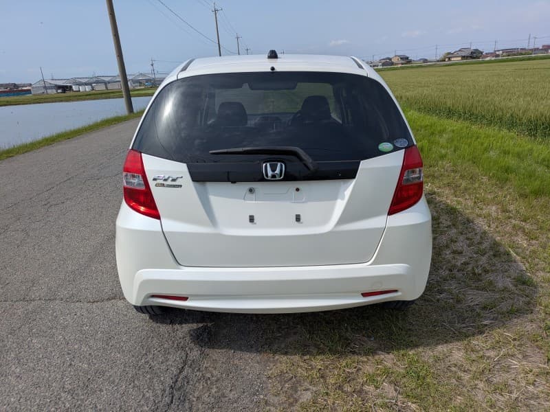 HONDA FIT 2011 12 thumbnail 5
