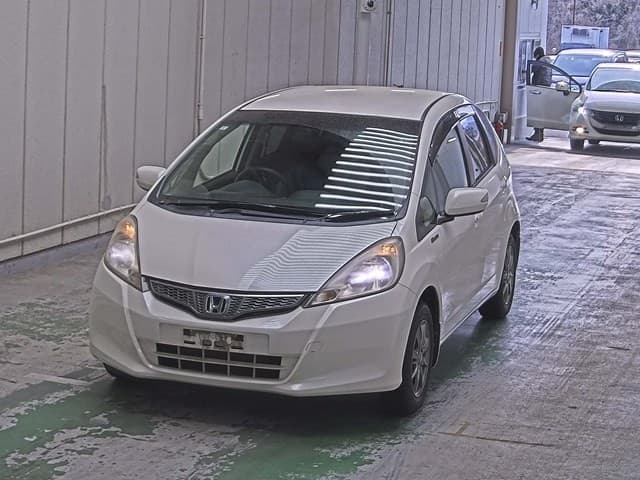 HONDA FIT 2011 11 thumbnail 2