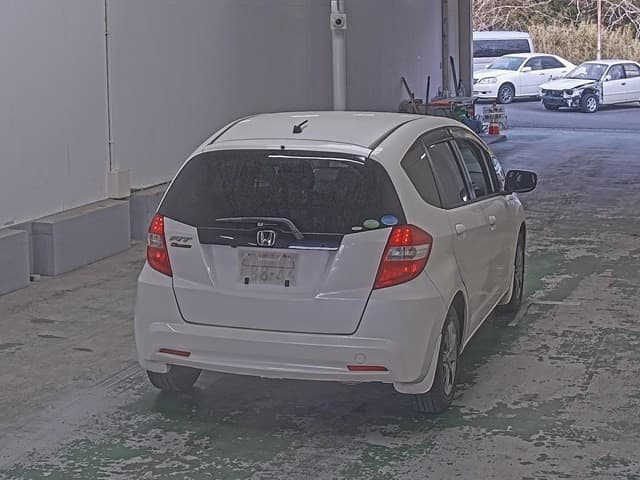 HONDA FIT 2011 11 thumbnail 3