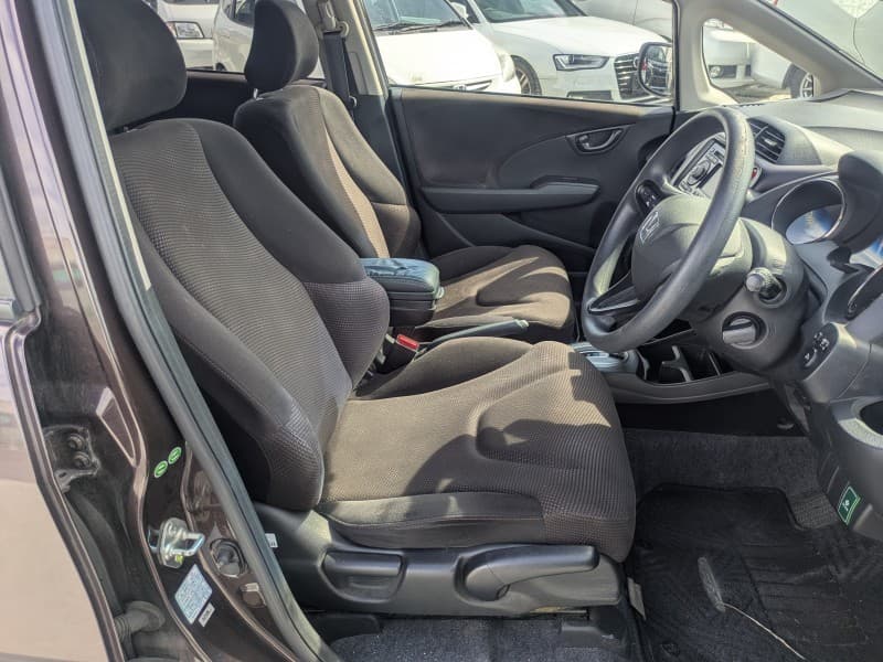 HONDA FIT 2011 12 thumbnail 13