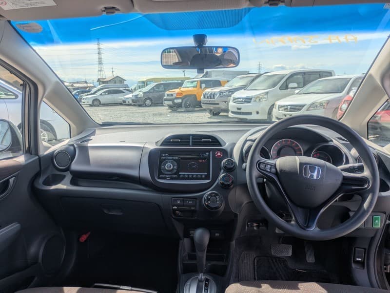 HONDA FIT 2011 12 thumbnail 15