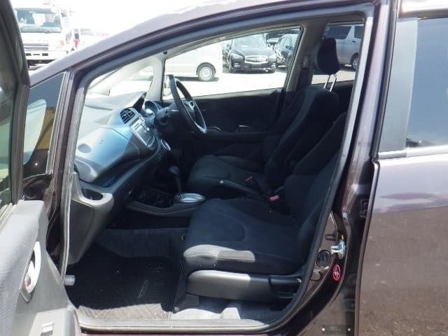 HONDA FIT 2013 7 thumbnail 8