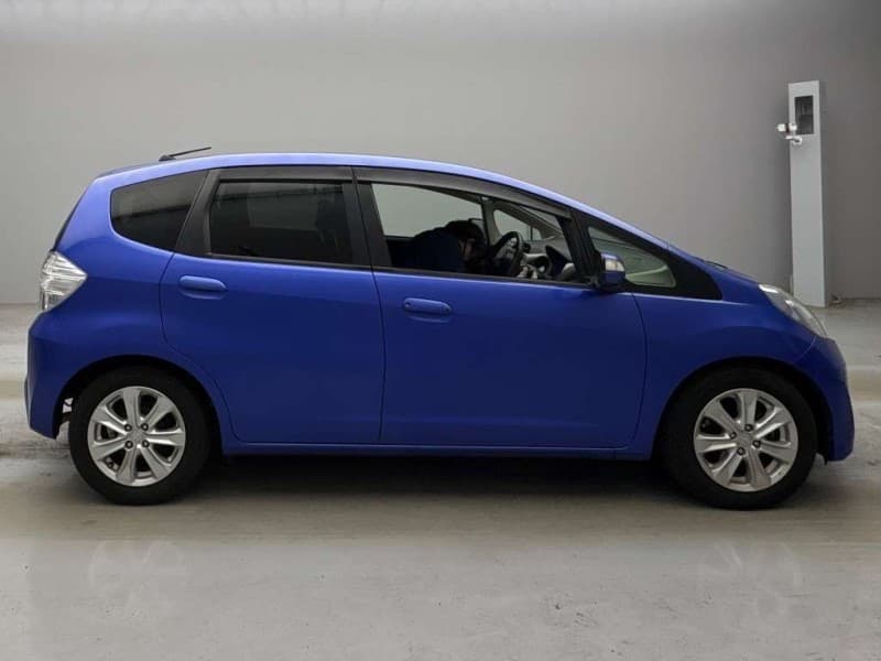 HONDA FIT 2011 3 thumbnail 5