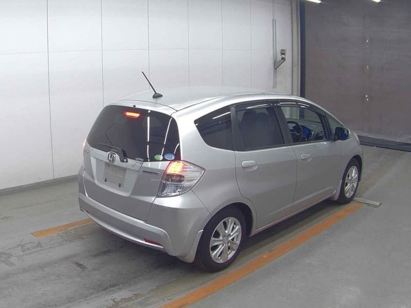 HONDA FIT 2011 7 thumbnail 3