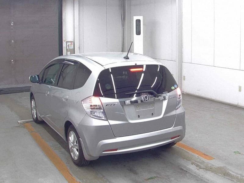 HONDA FIT 2011 7 thumbnail 4