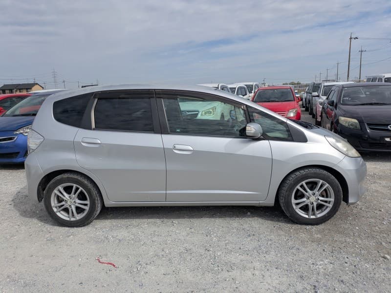 HONDA FIT 2011 8 thumbnail 12