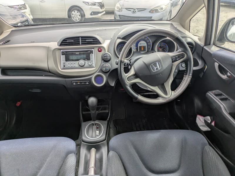 HONDA FIT 2011 8 thumbnail 28
