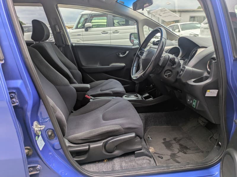 HONDA FIT 2011 8 thumbnail 6