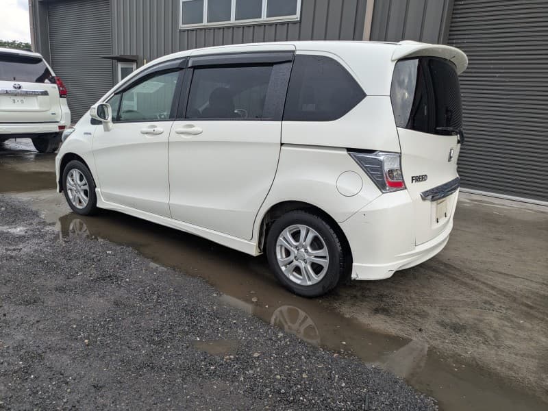 HONDA FREED 2012 5 thumbnail 3
