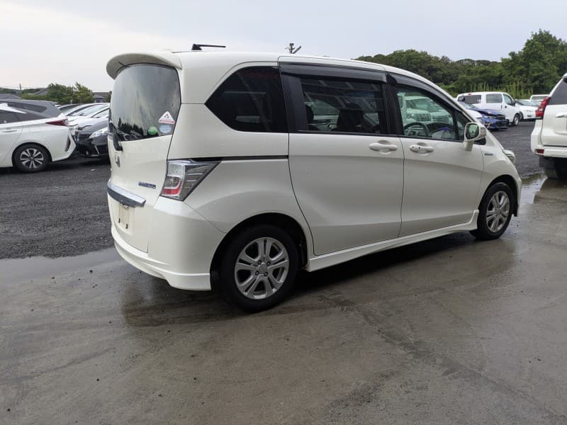 HONDA FREED 2012 5 thumbnail 4