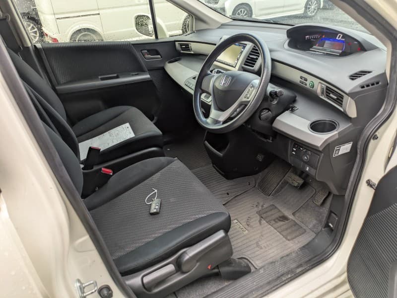 HONDA FREED 2012 5 thumbnail 6