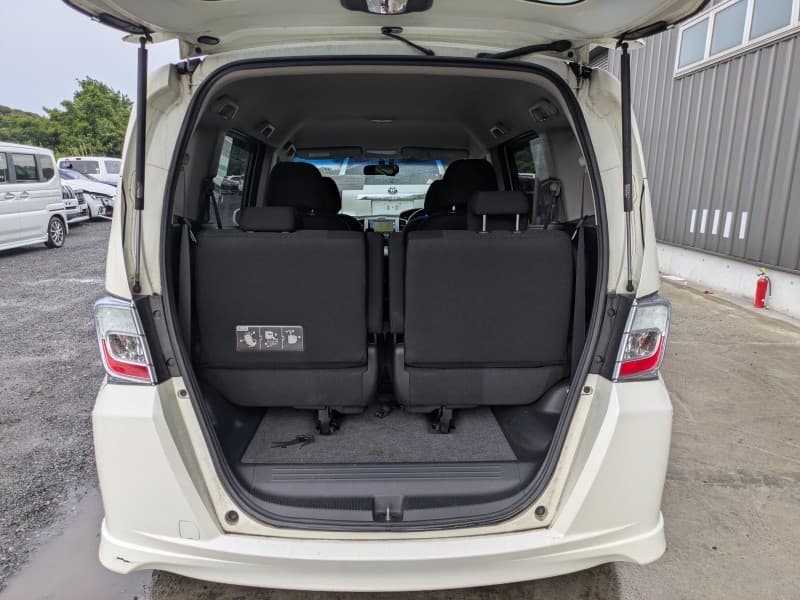 HONDA FREED 2012 5 thumbnail 8